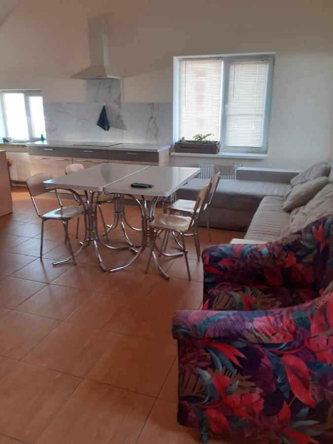 Hostel Stozhary Ternopil Bagian luar foto