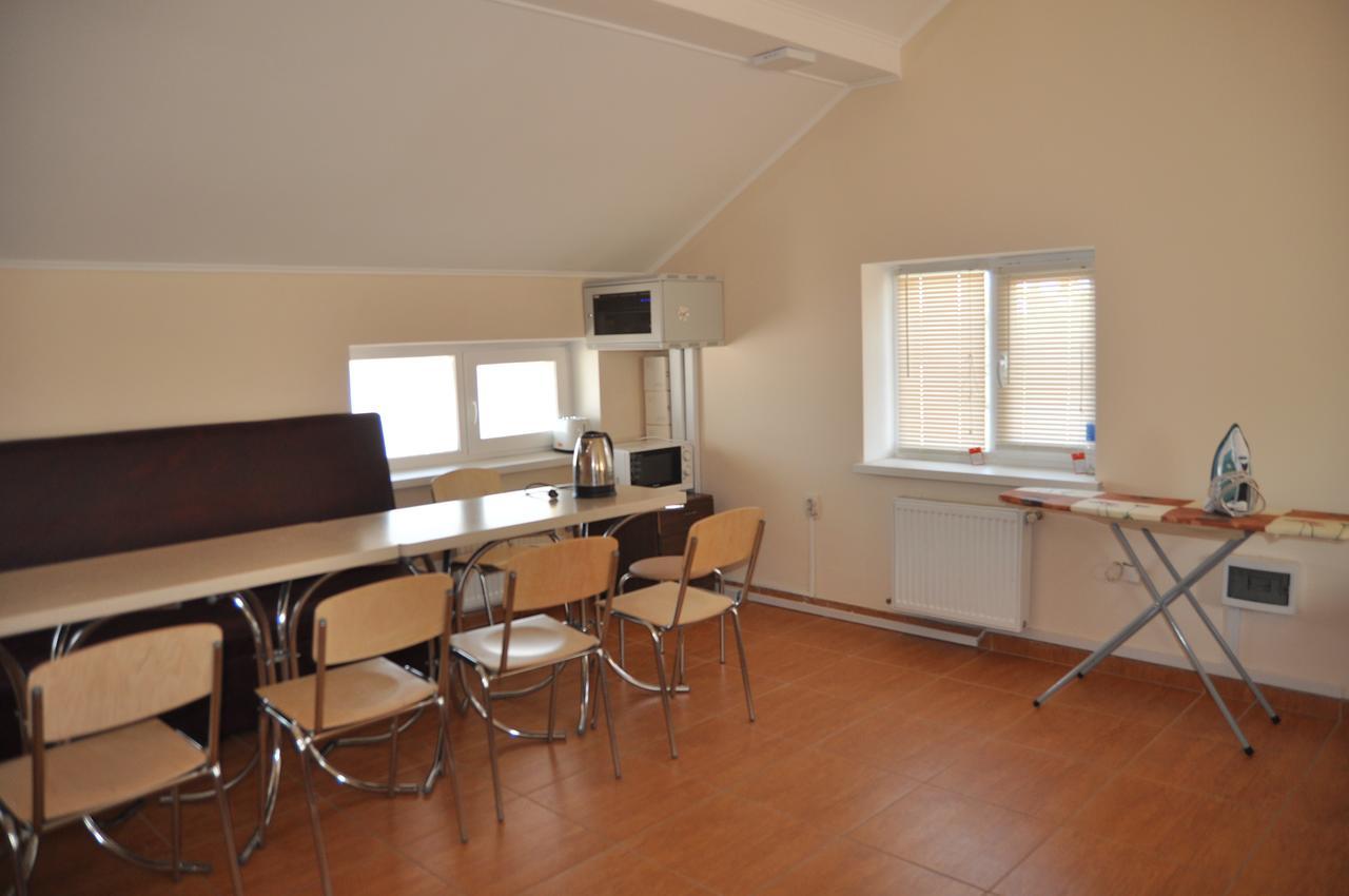 Hostel Stozhary Ternopil Bagian luar foto