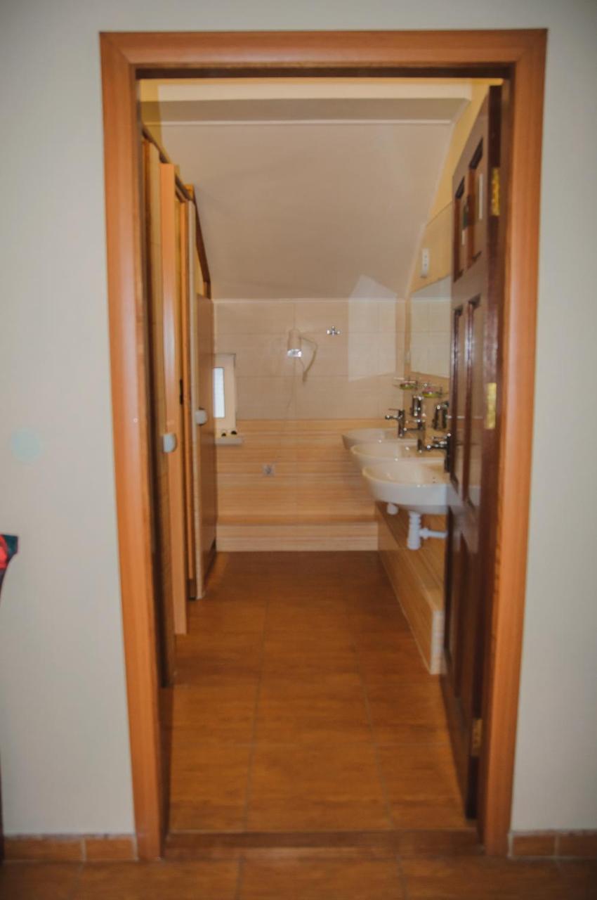 Hostel Stozhary Ternopil Bagian luar foto